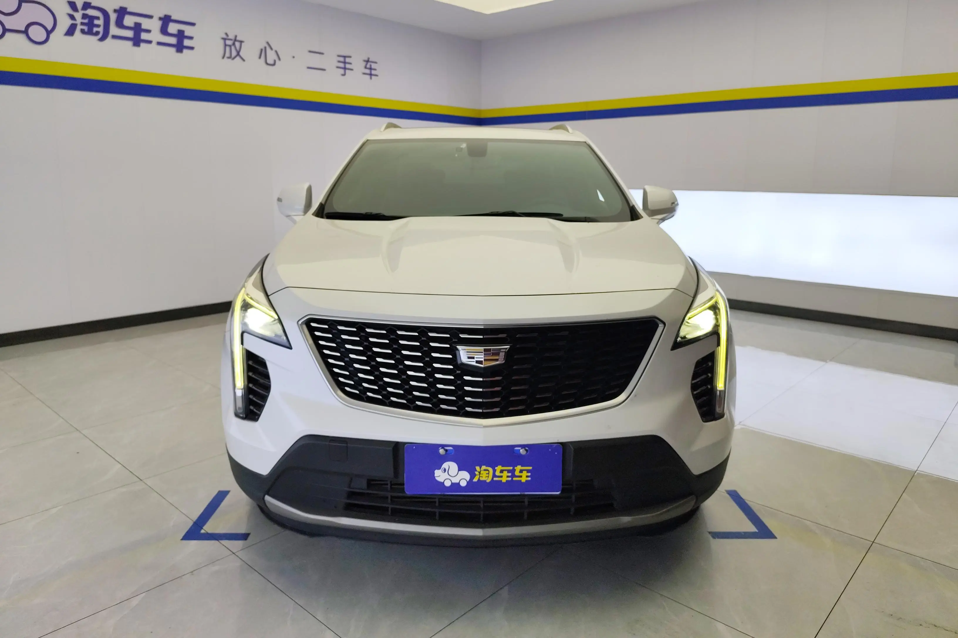 Cadillac XT4