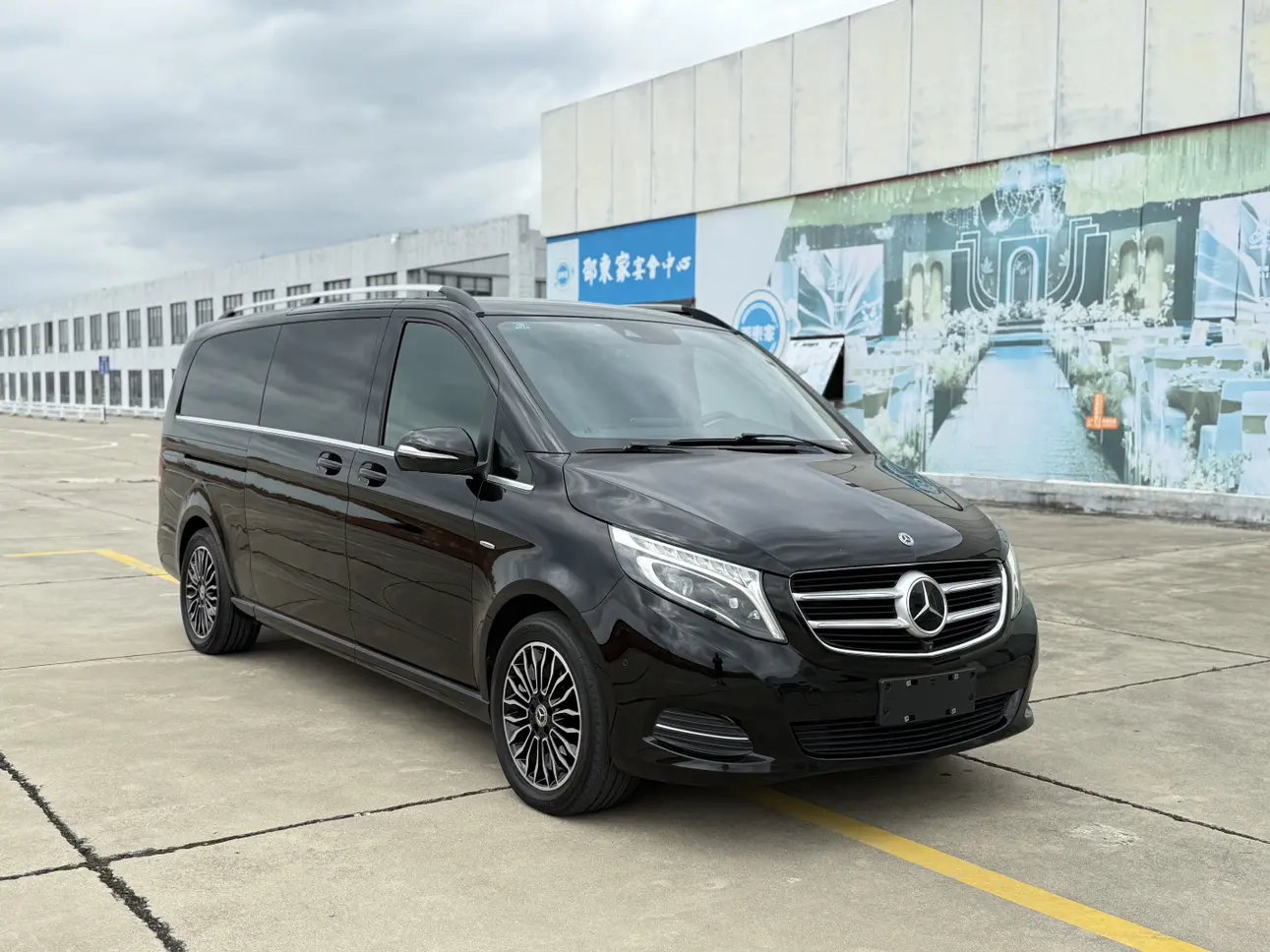 Mercedes-Benz Mercedes Benz V Class