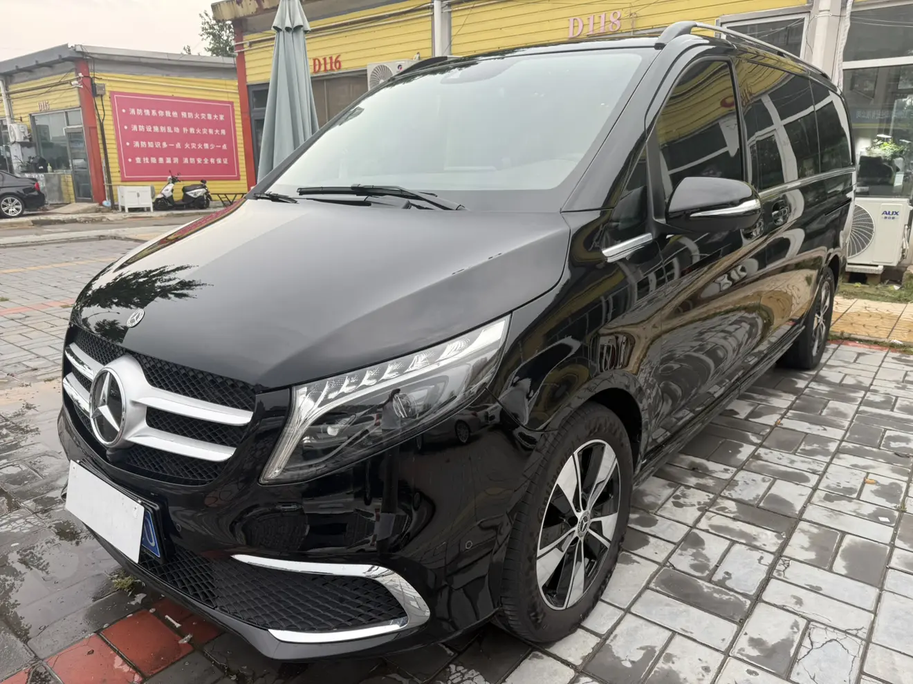 Mercedes-Benz Mercedes Benz V Class