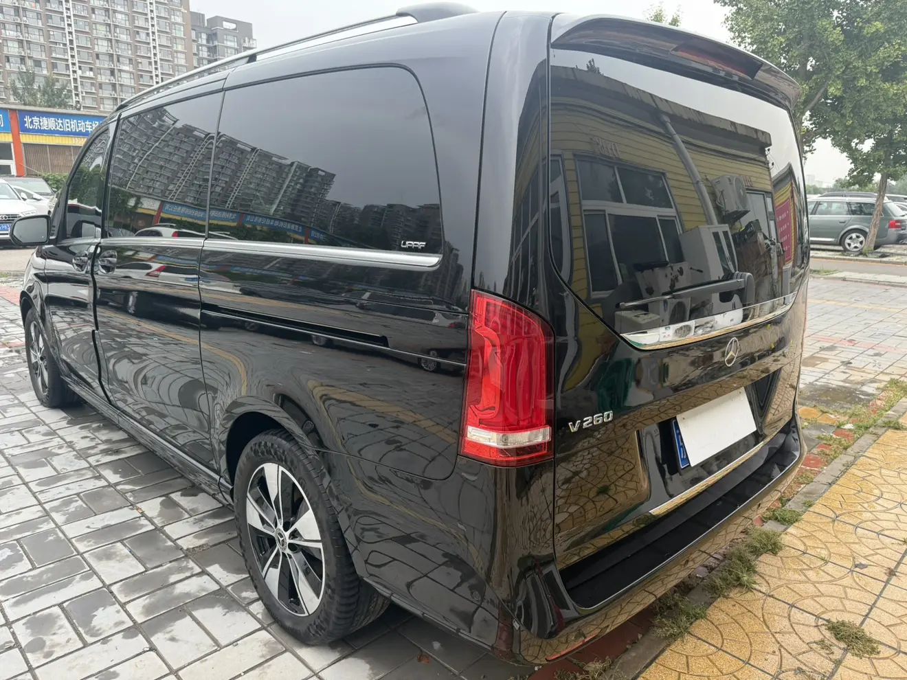 Mercedes-Benz Mercedes Benz V Class