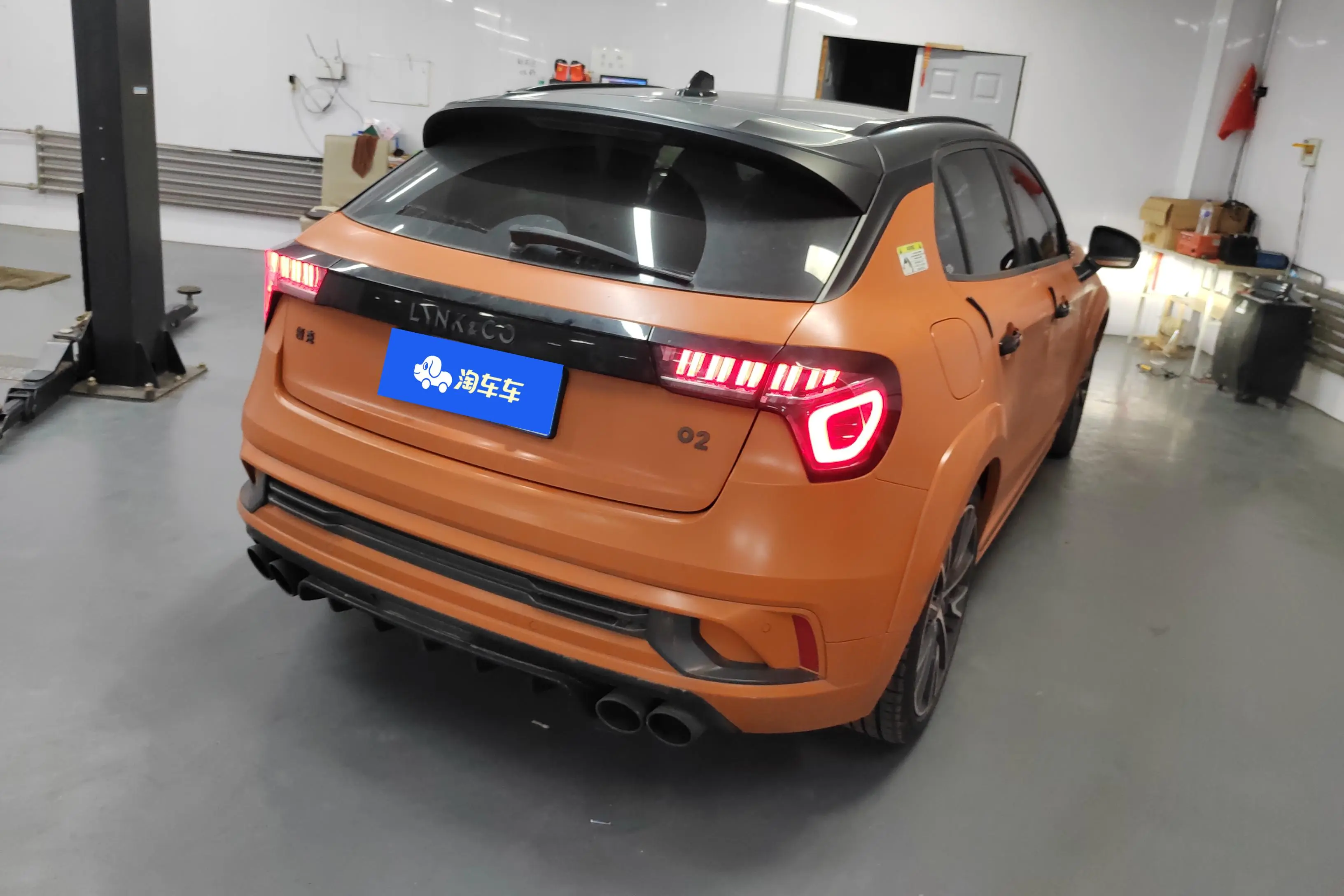 Lynk & Co 02 Hatchback