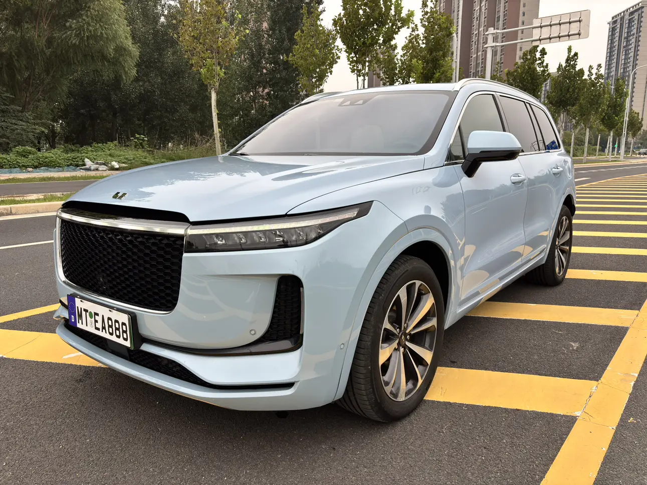 Li ONE (Ideal ONE)  из Китая