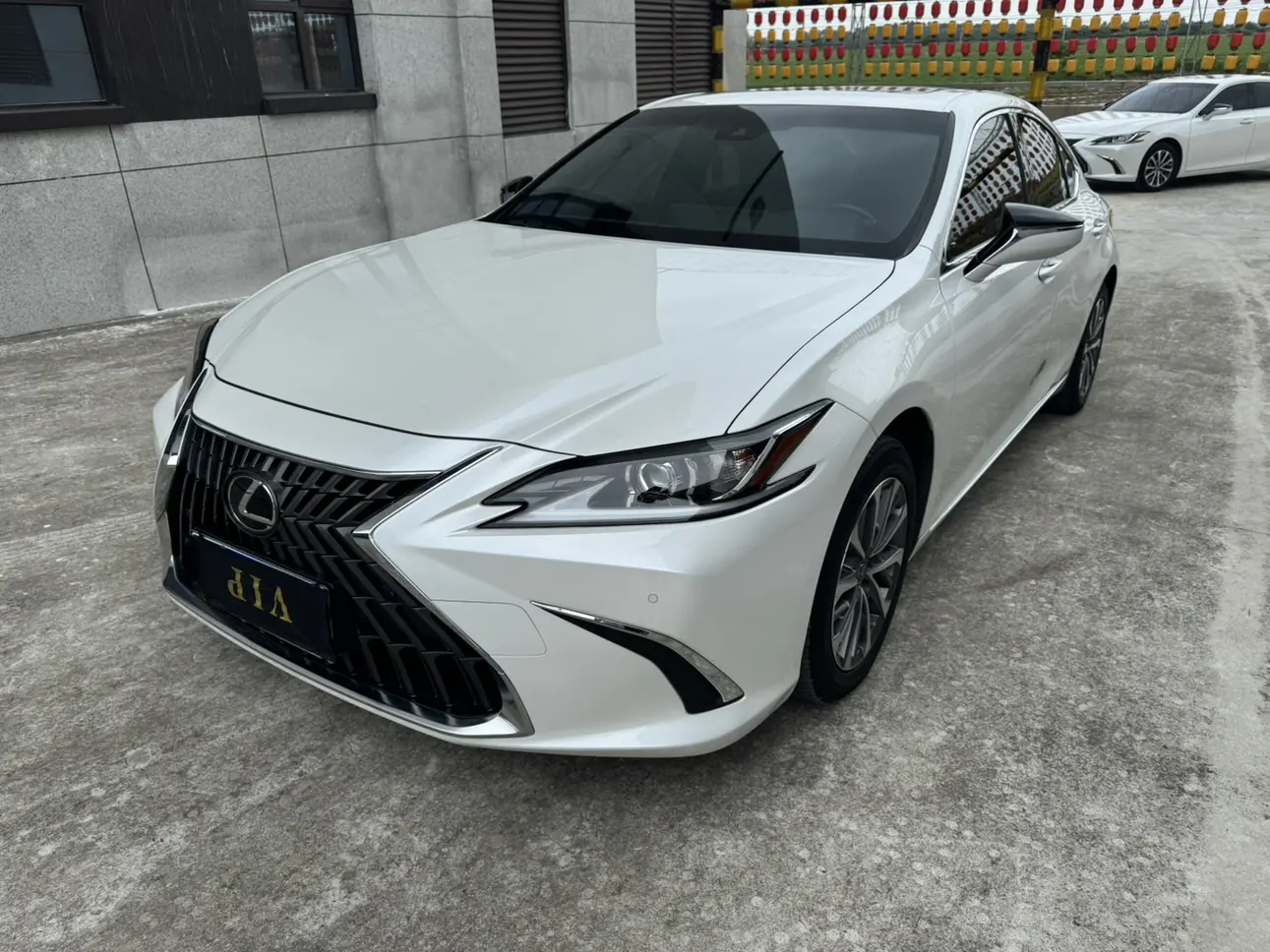 Lexus ES