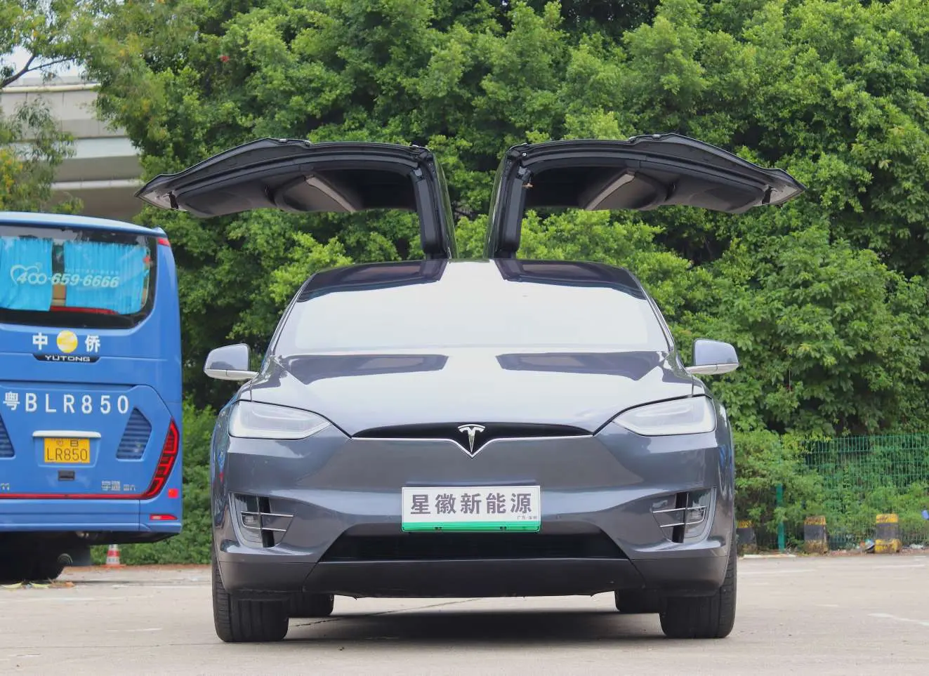 Tesla Model X