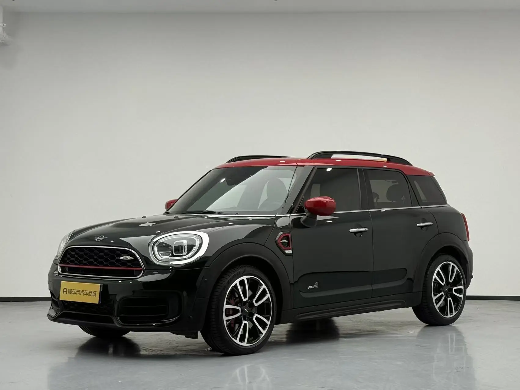 MINI JCW COUNTRYMAN