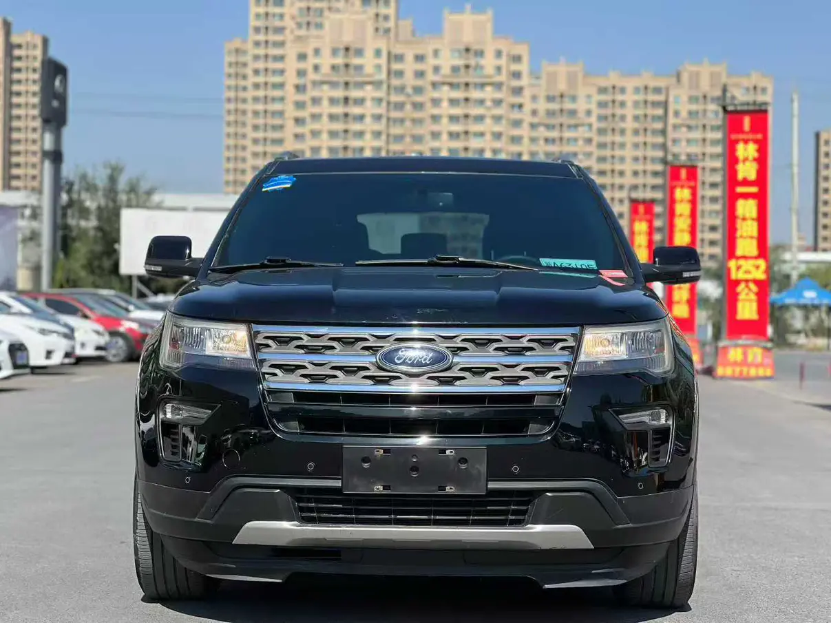 Ford Explorer (imported)