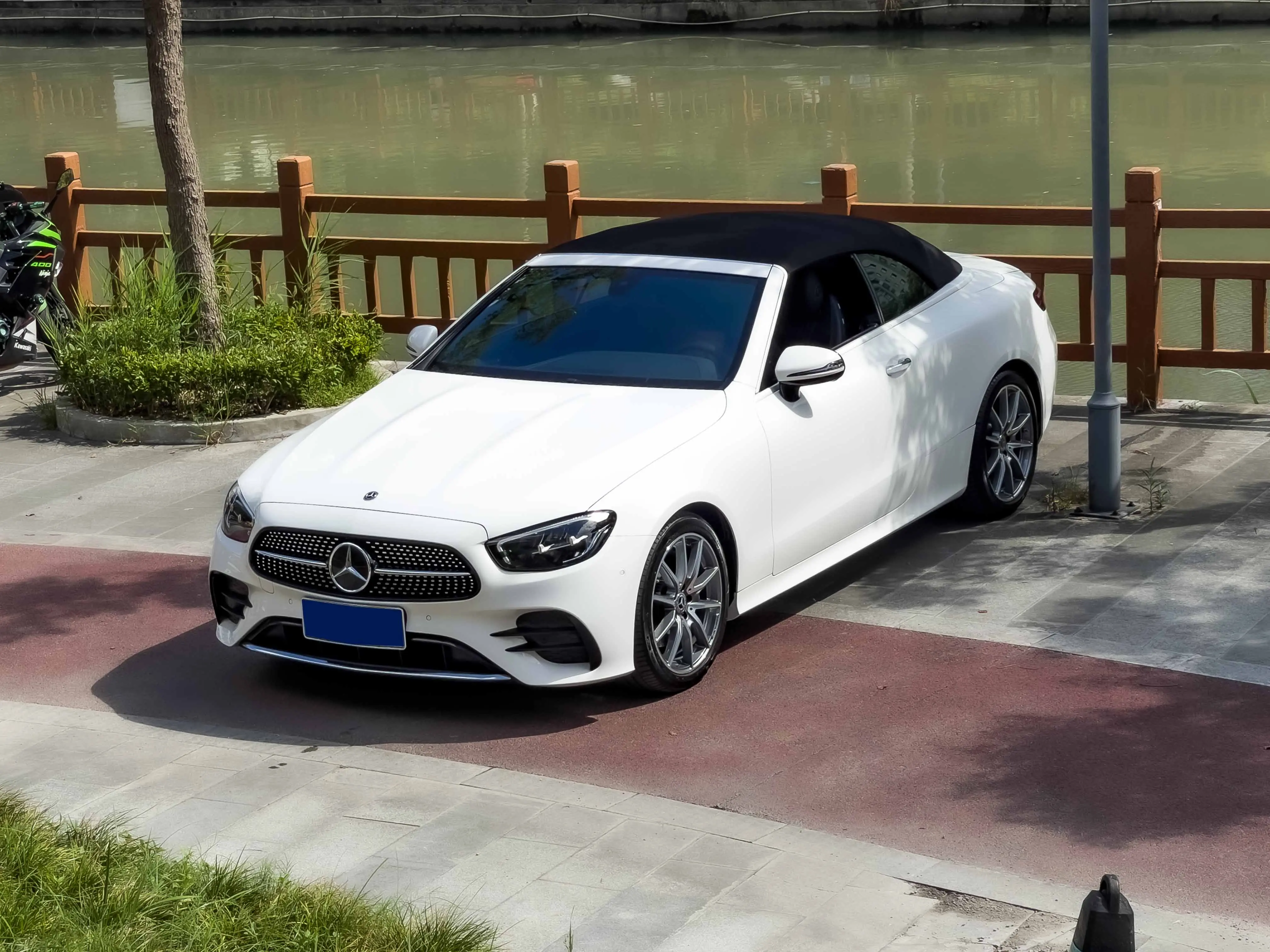 Mercedes-Benz E-Class (imported)