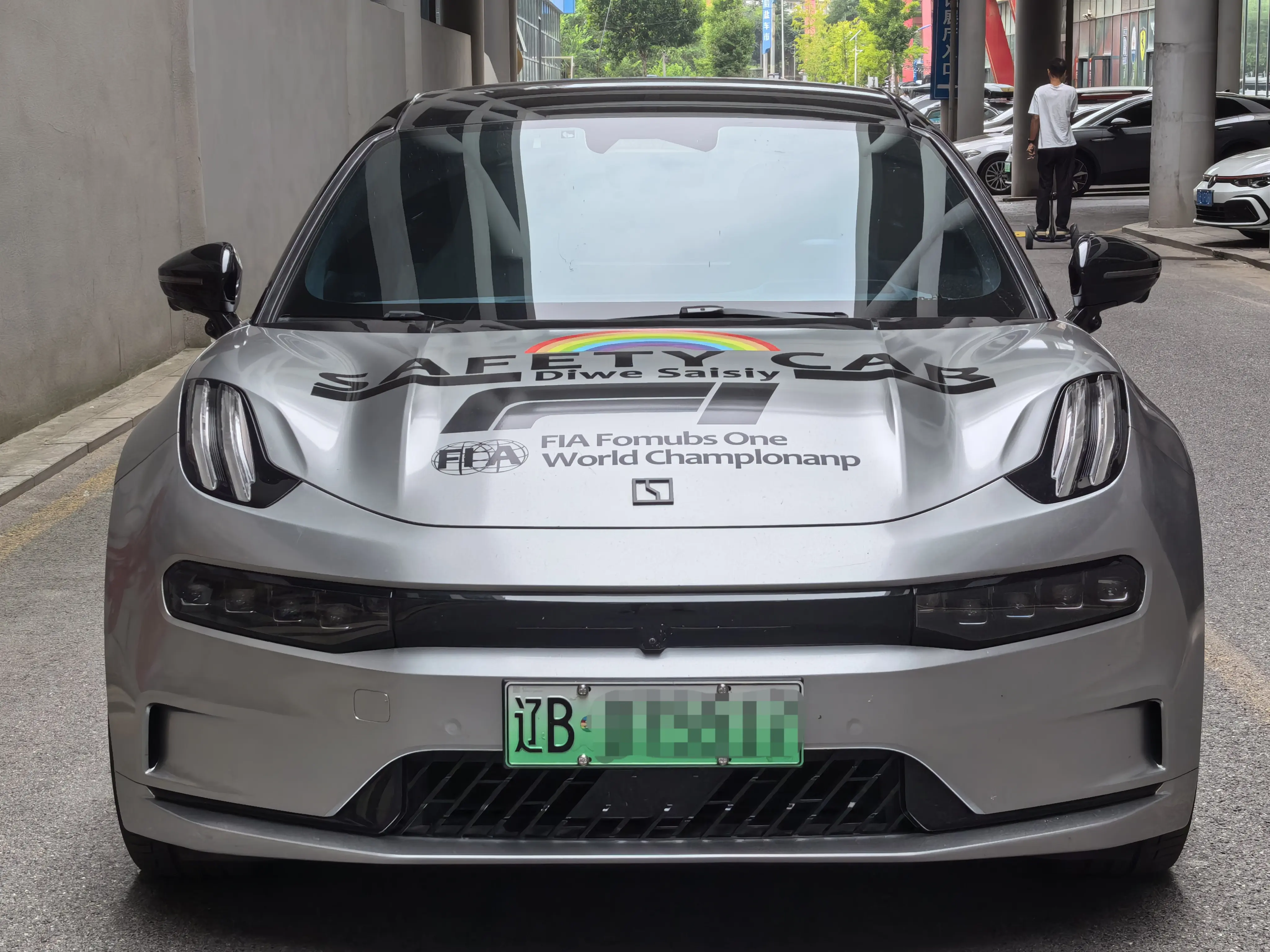 ZEEKR 001  из Китая