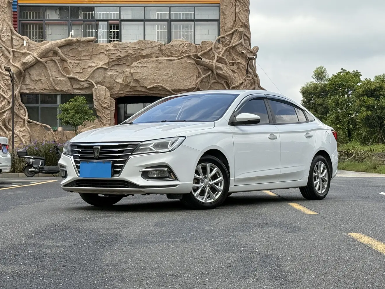 Roewe i5  из Китая
