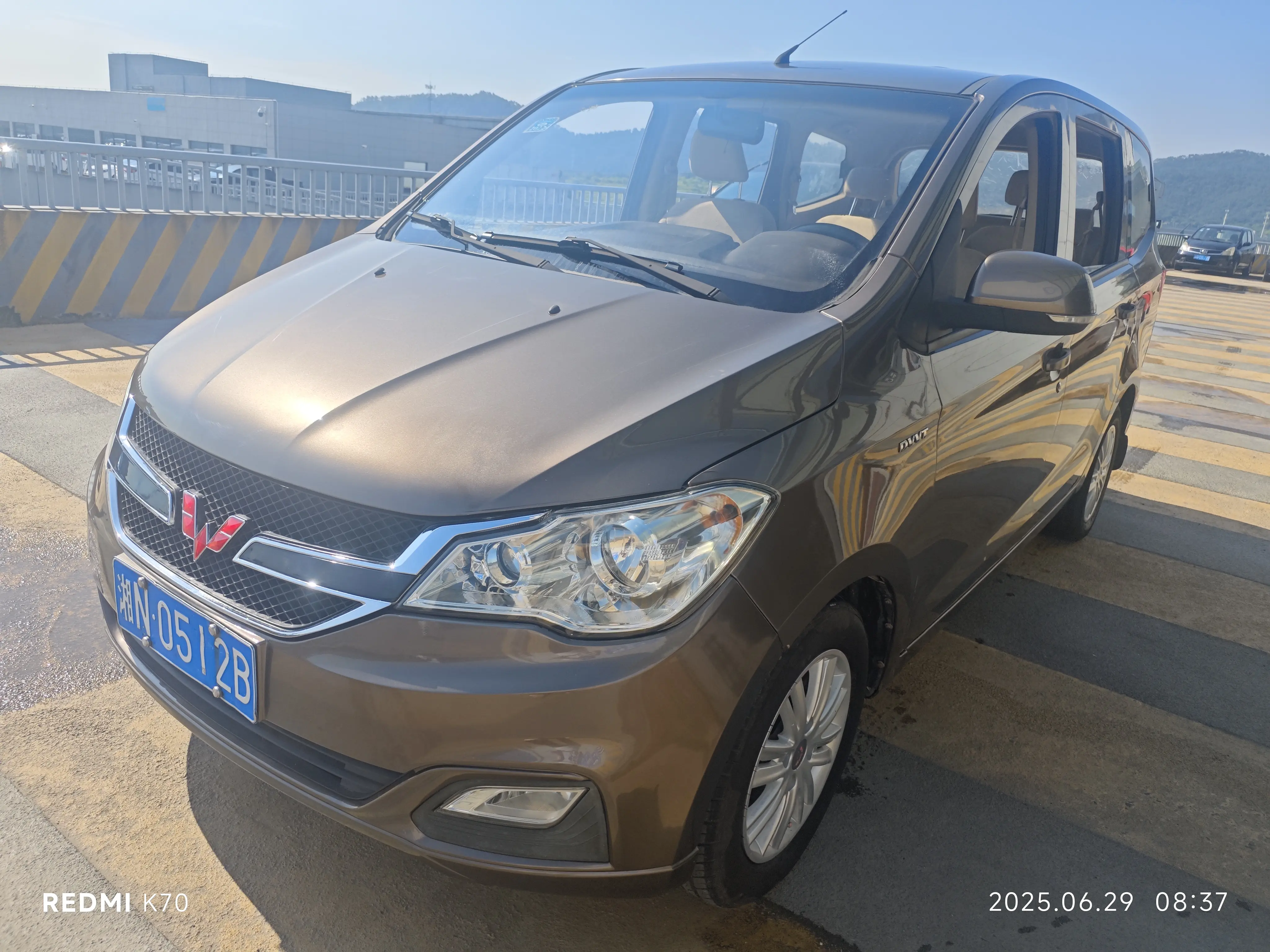 Wuling Hongguang  из Китая