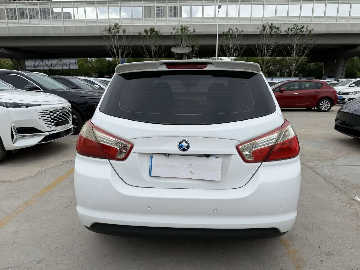 Kai Chen Venucia R50