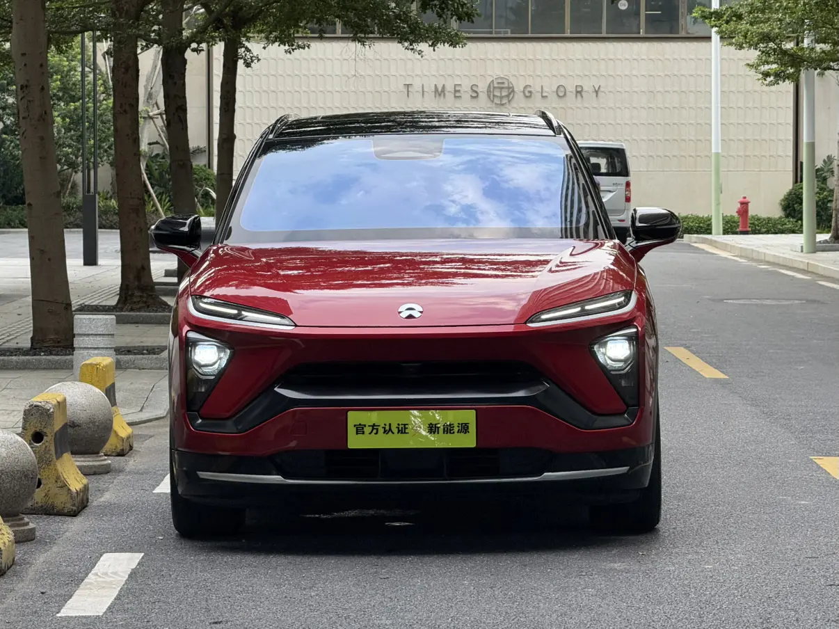 NIO ES6
