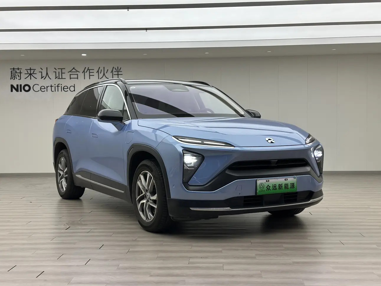 NIO ES6