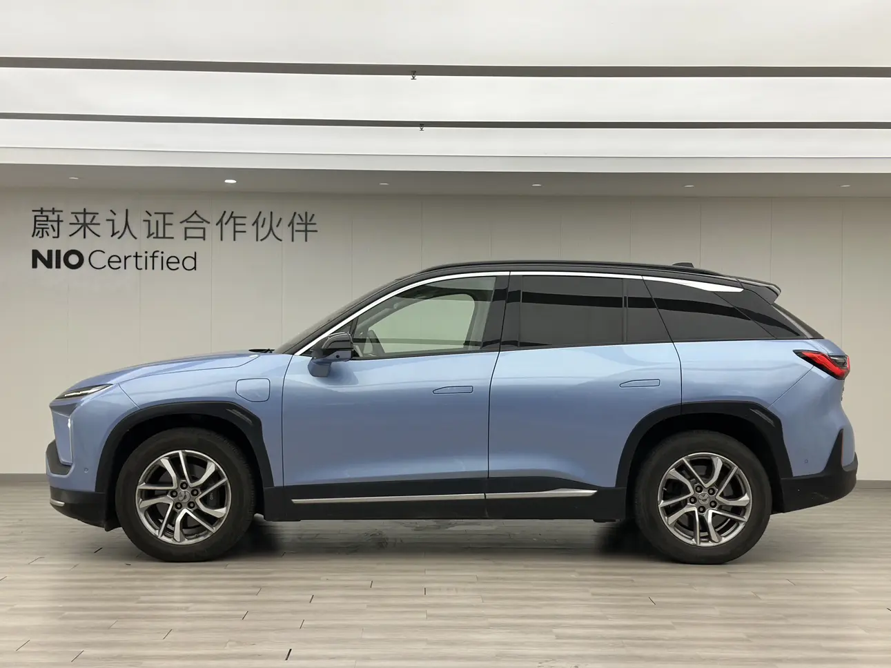 NIO ES6