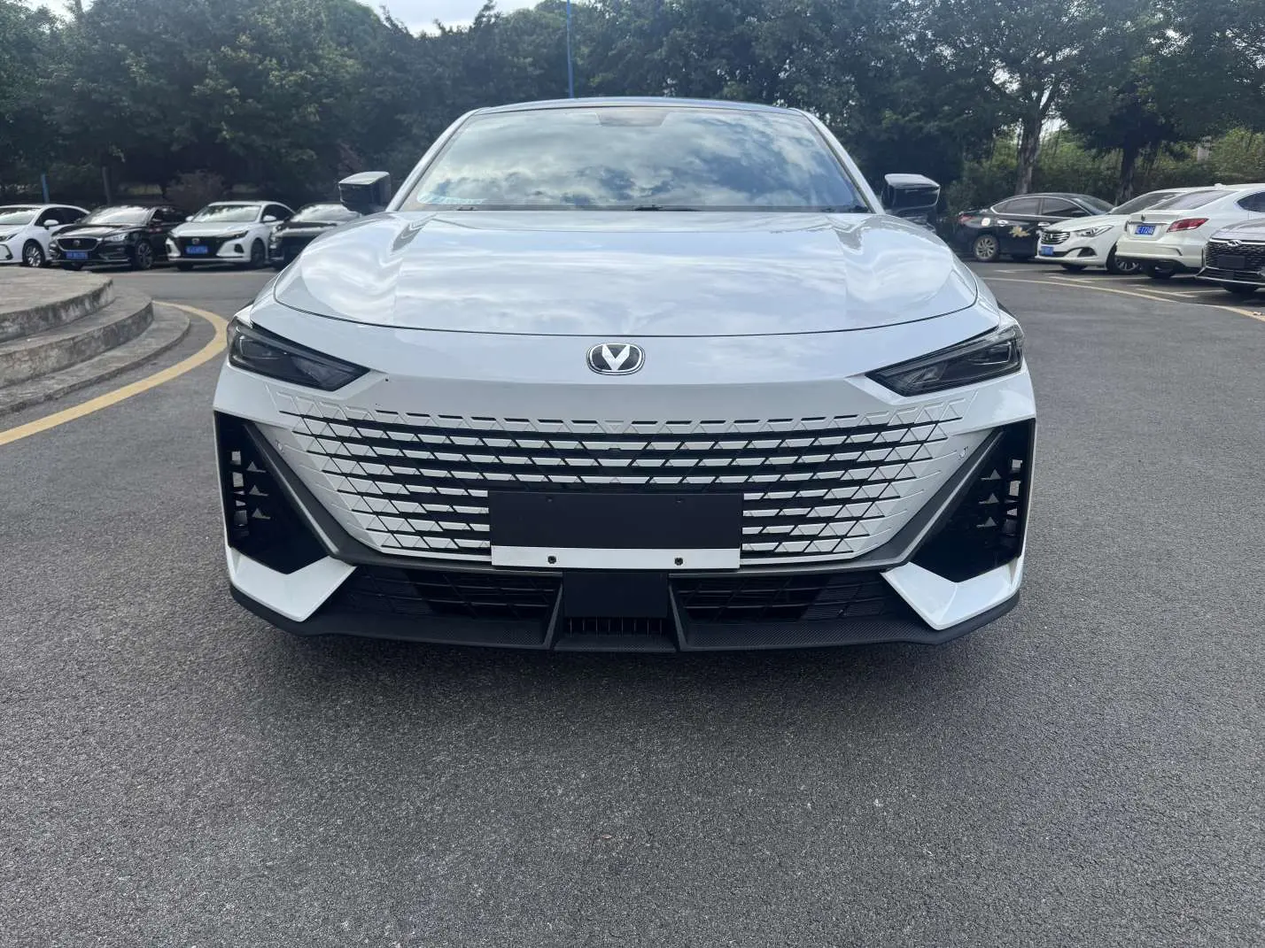 Changan UNI-V  из Китая