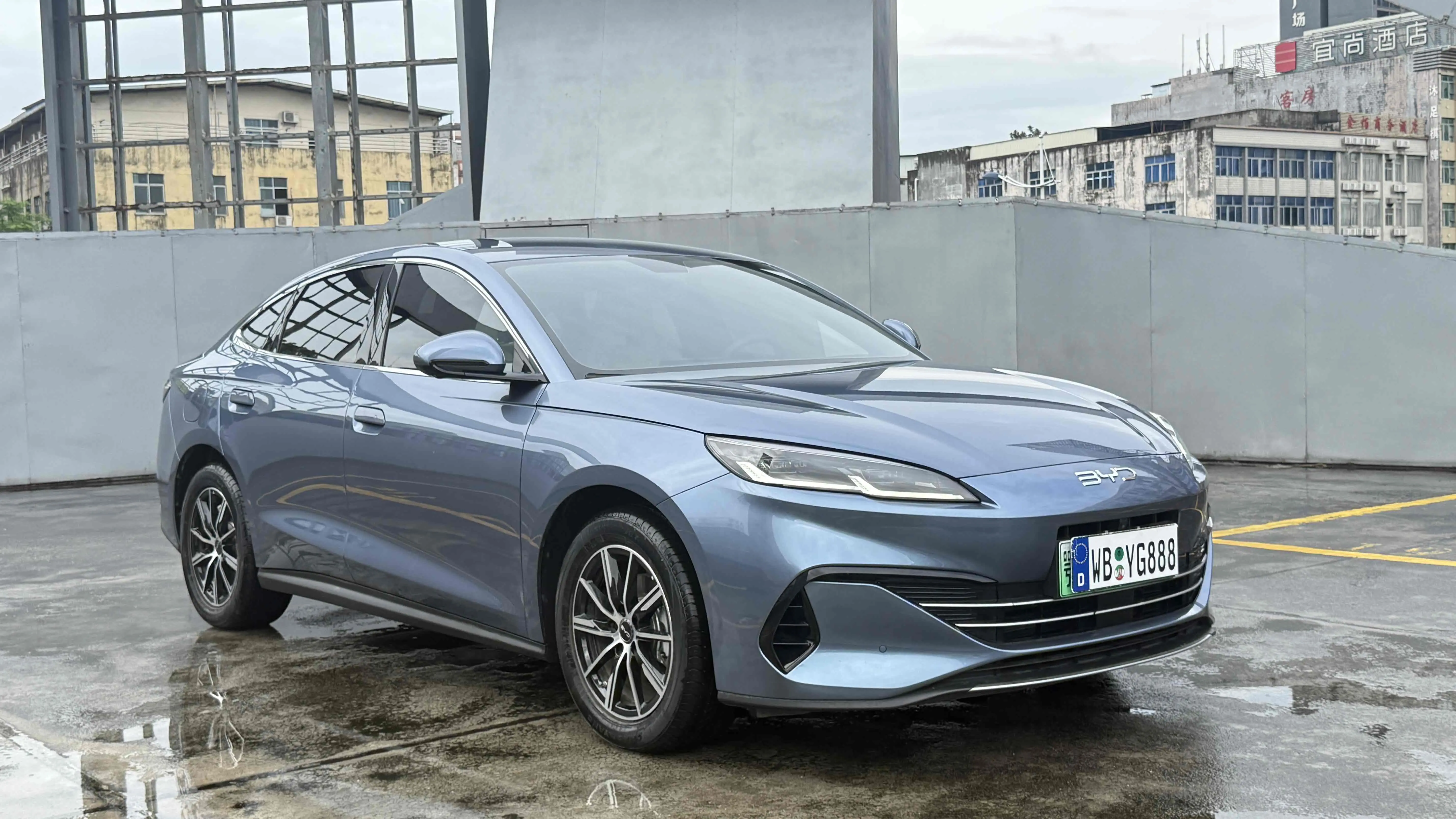 BYD Seal 06DM