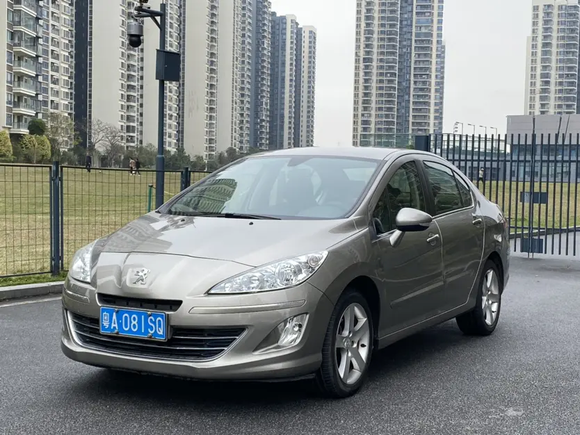 Peugeot 408