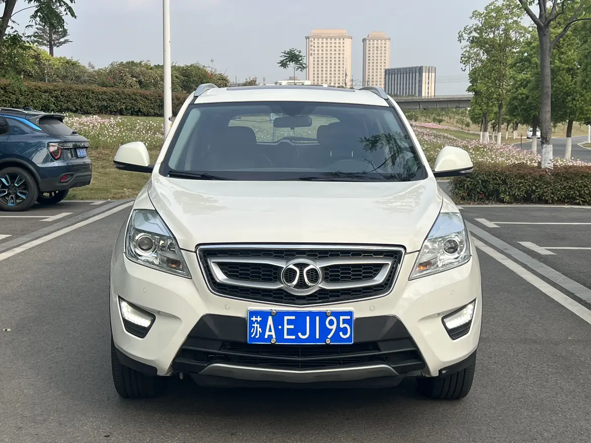BAIC Shenbao X65