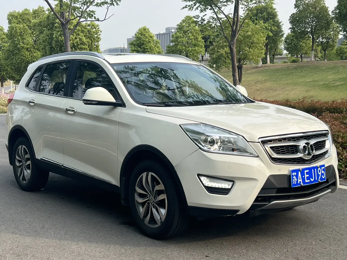 BAIC Shenbao X65