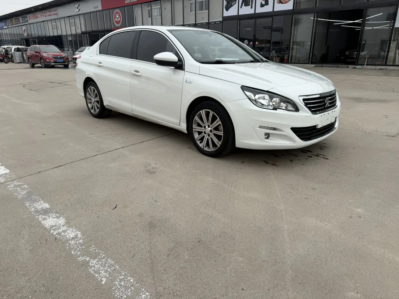 Peugeot 408