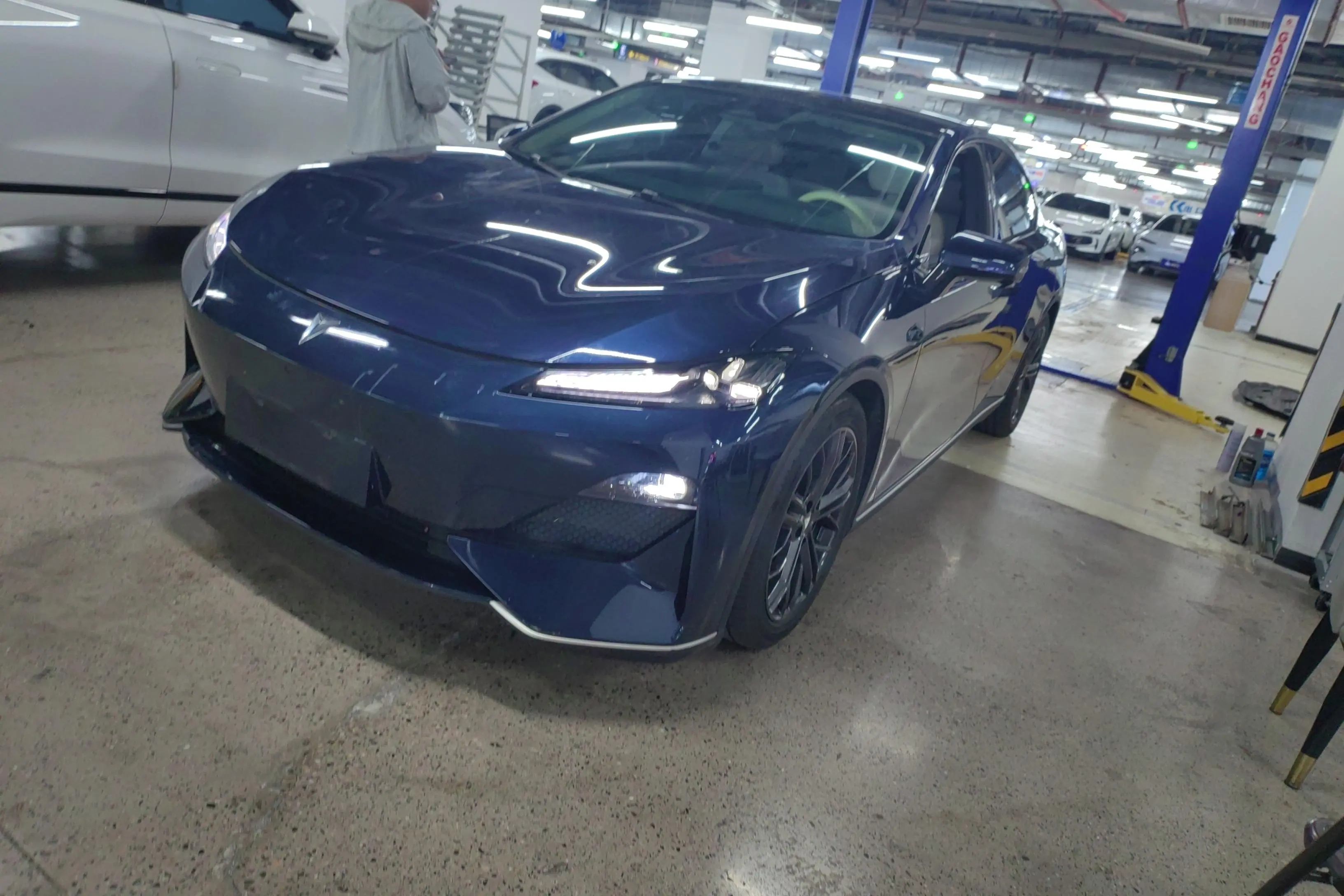 Deepal Dark blue SL03