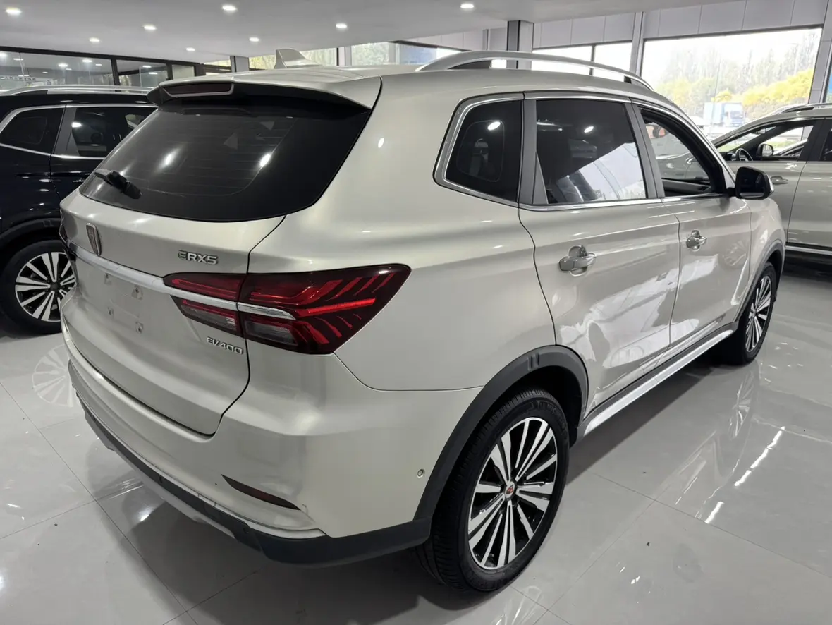 Roewe eRX5