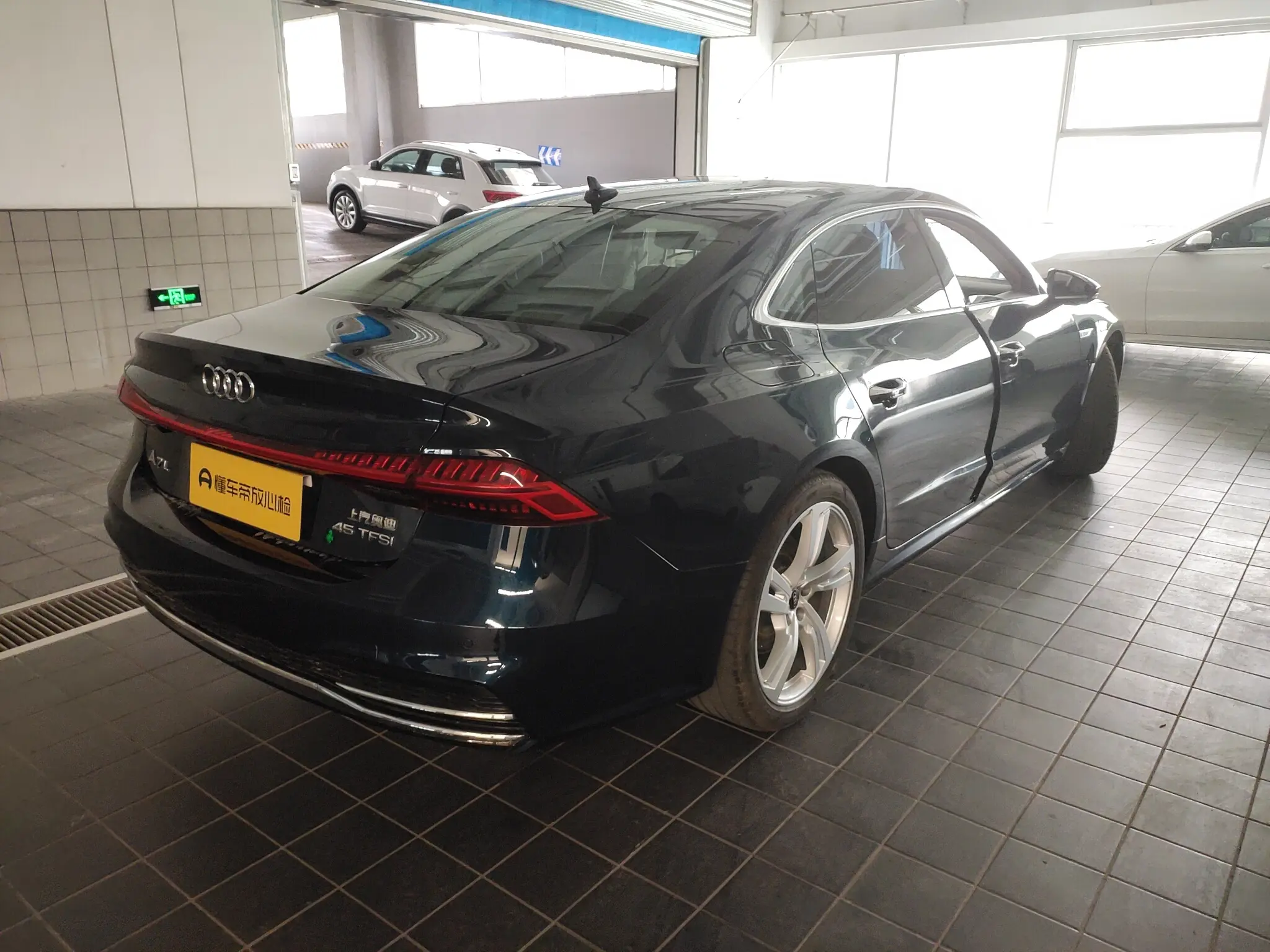 Audi A7L