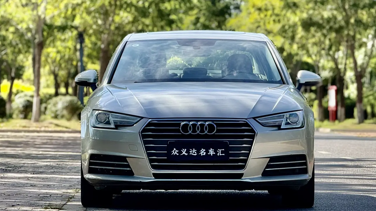 Audi A4L  из Китая