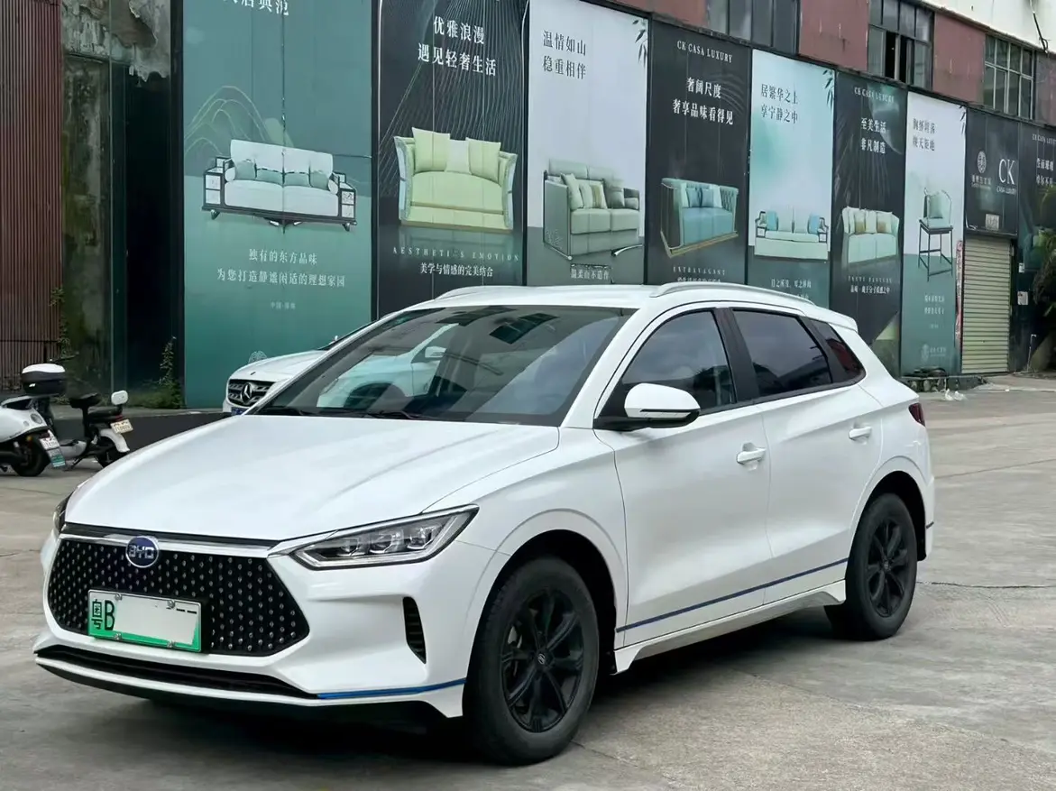 BYD e2  из Китая