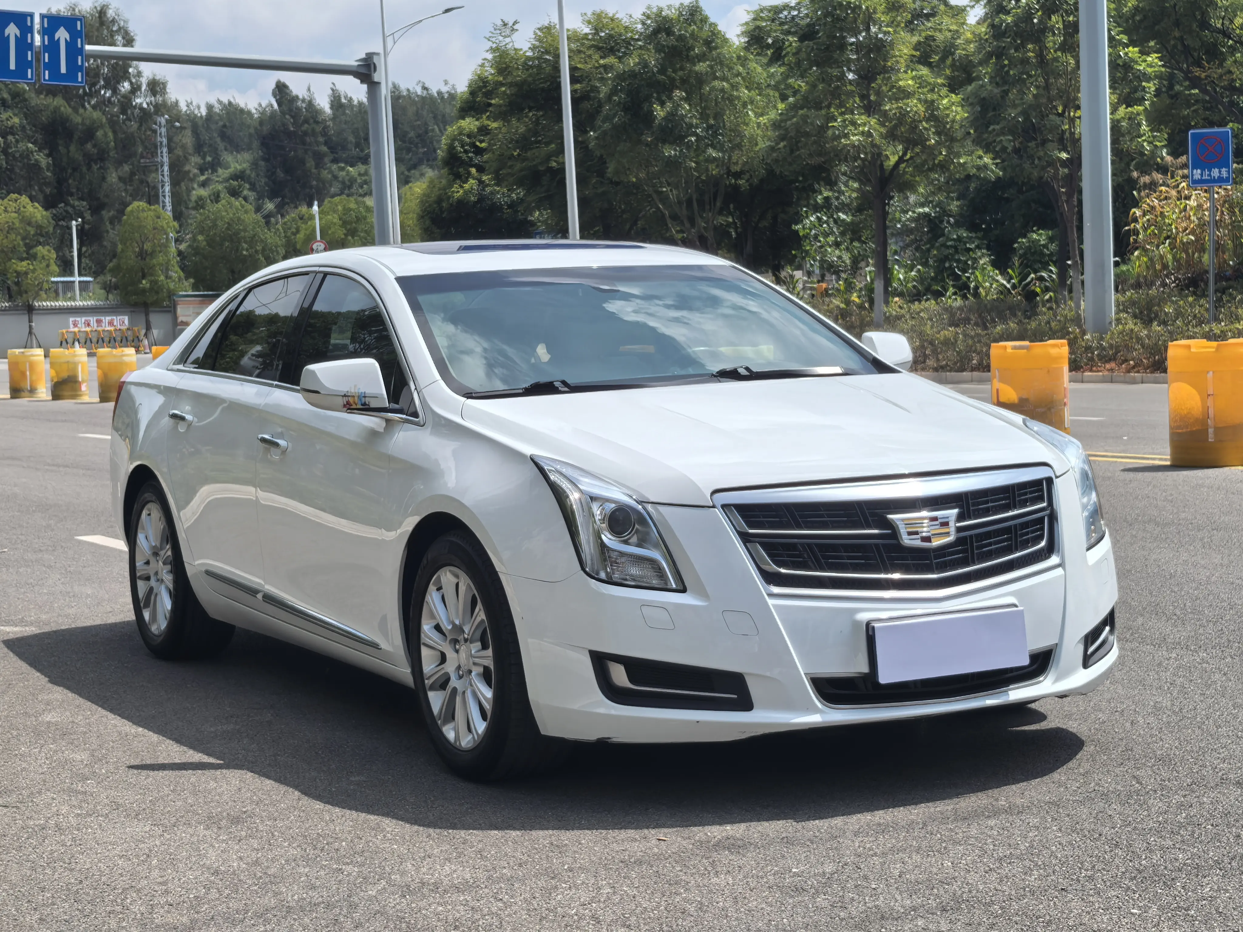 Cadillac XTS