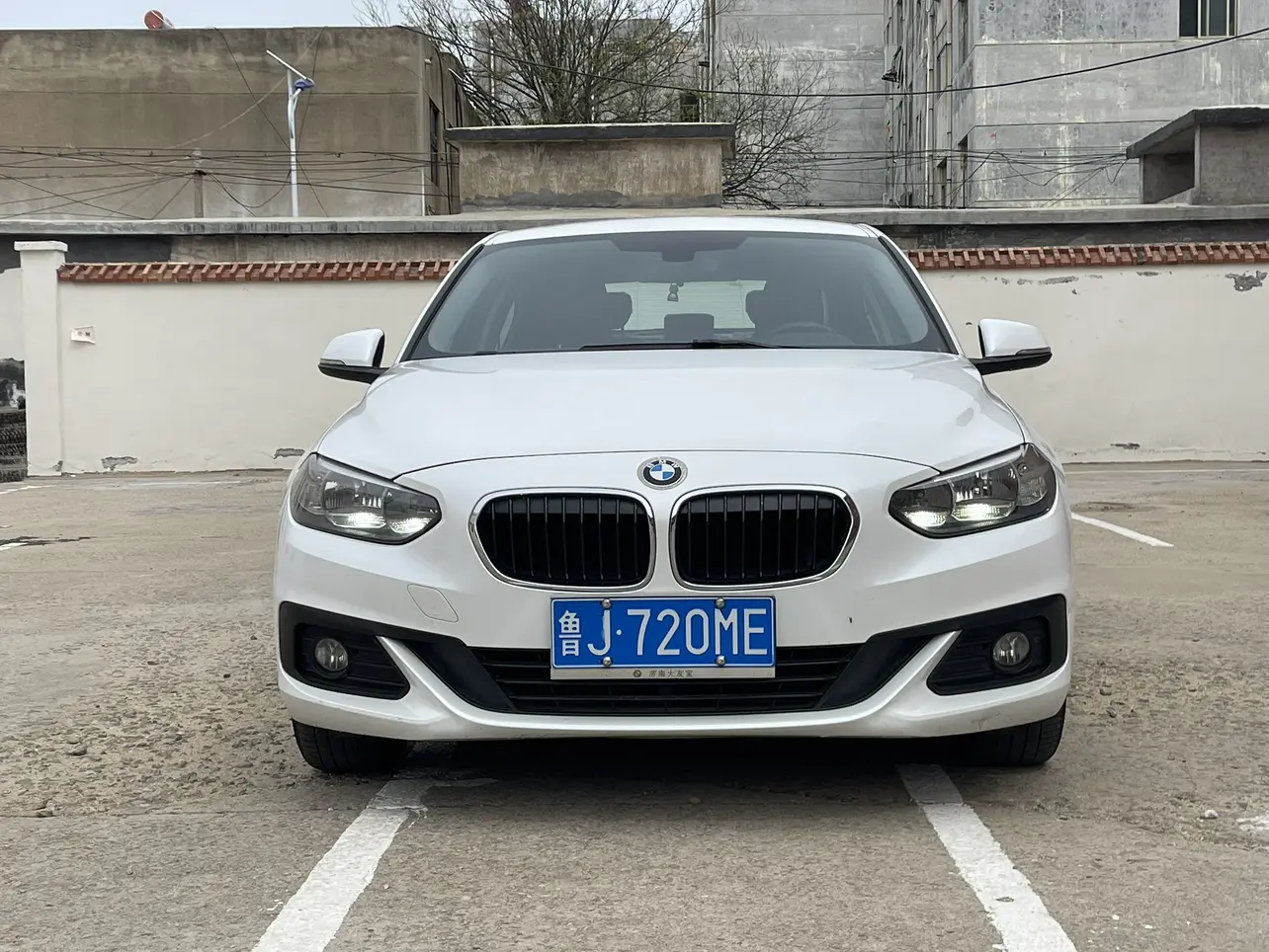 BMW 1 Series  из Китая