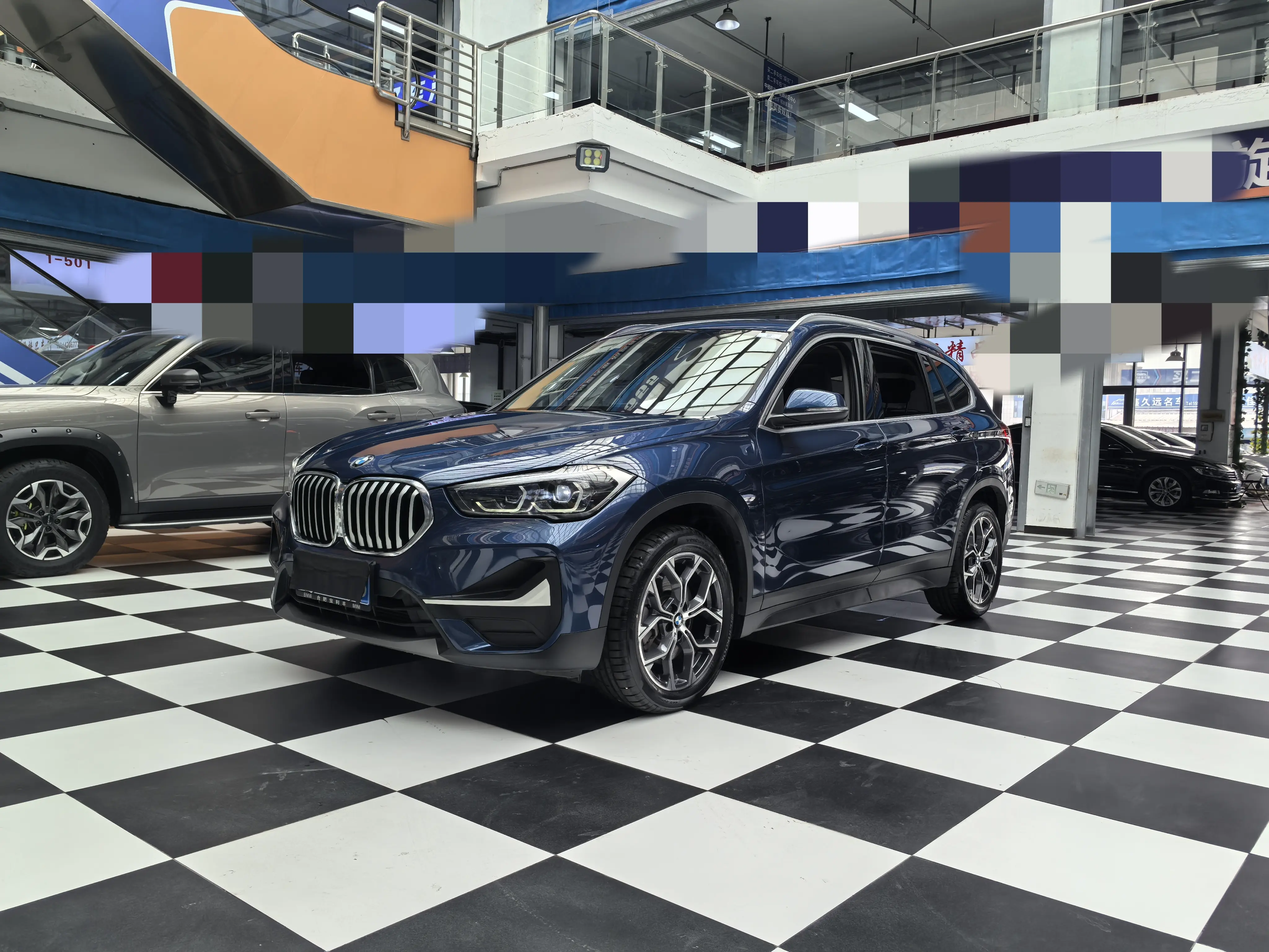BMW X1