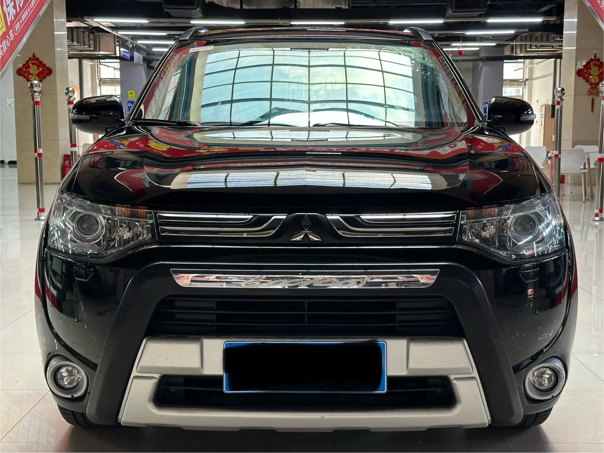 Mitsubishi Outlander (imported)