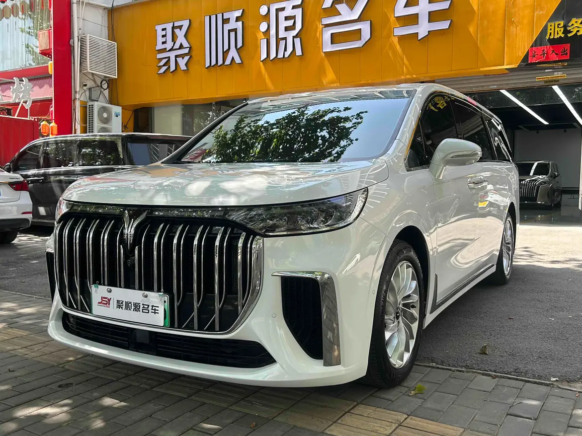 Voyah Lantu Dreamer PHEV  из Китая