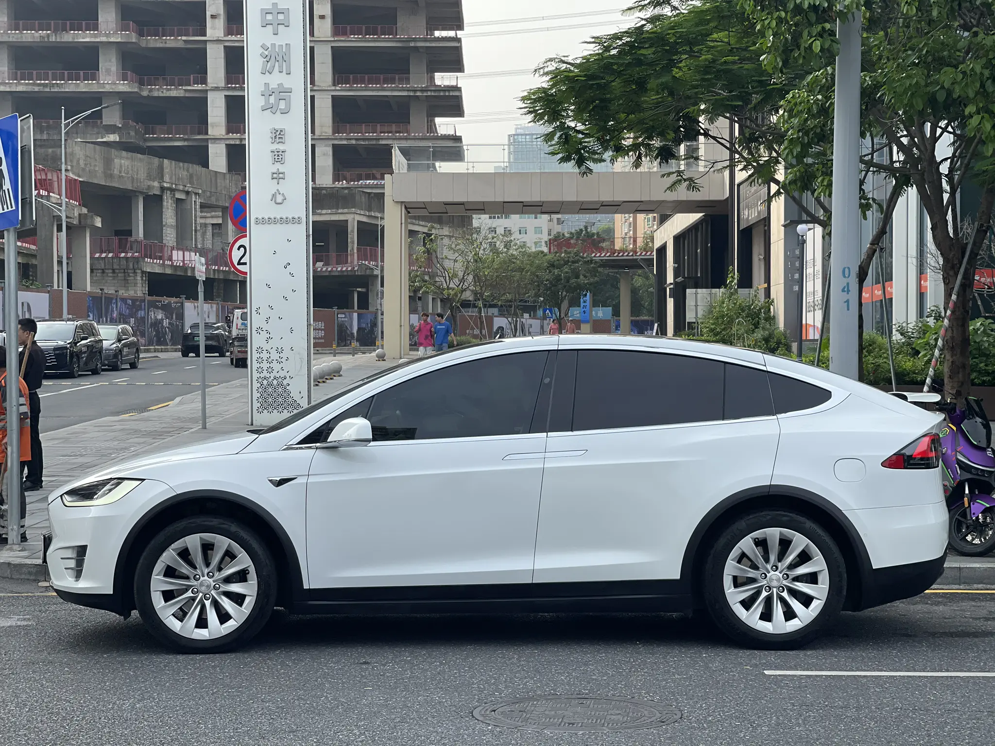 Tesla Model X