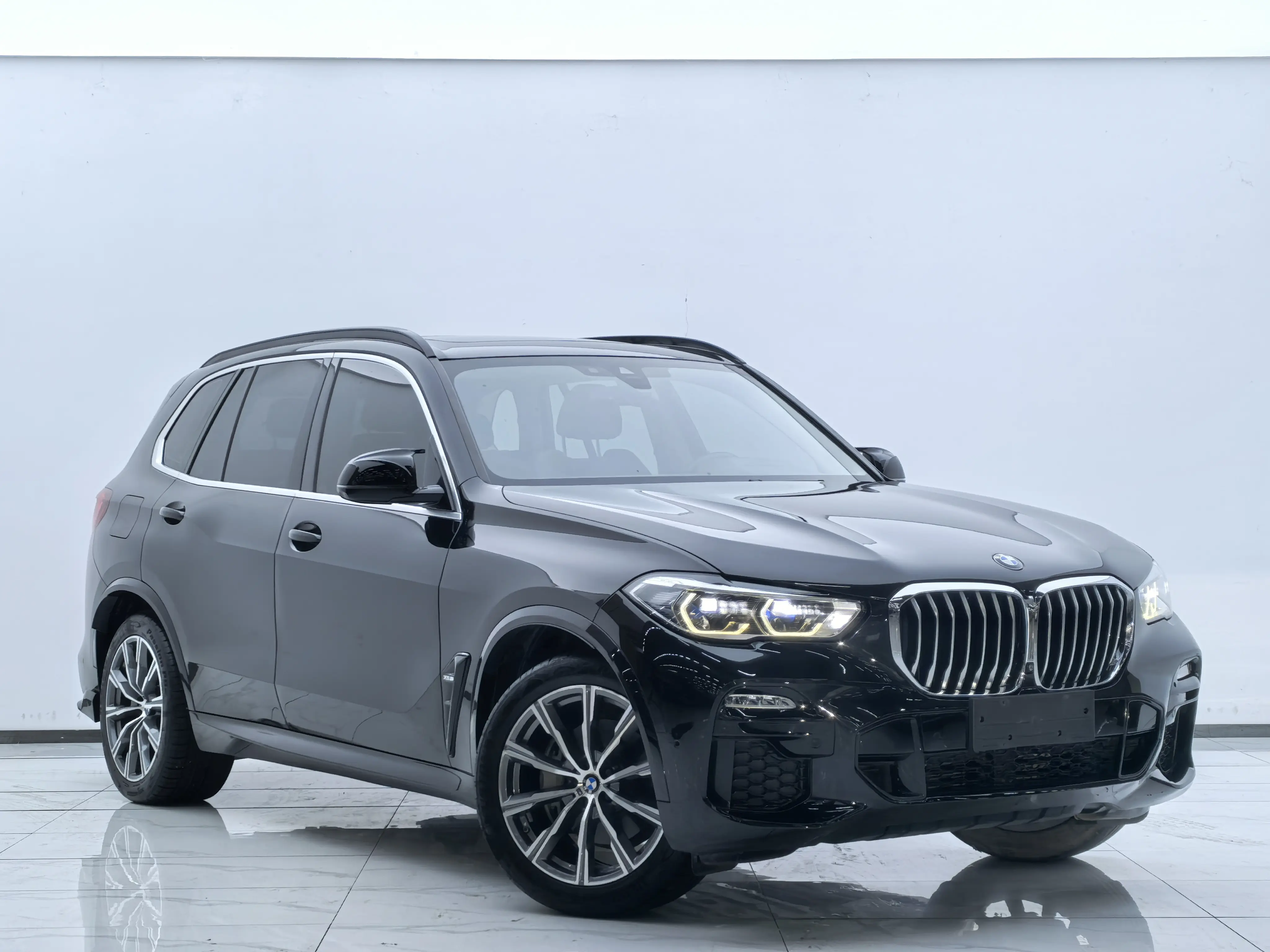 BMW X5 (imported)