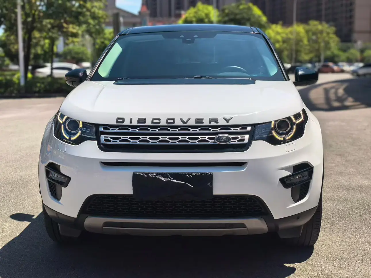 Land Rover Discover the magic