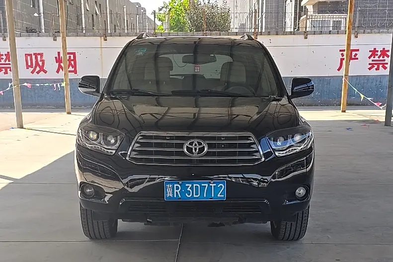 Toyota Highlander  из Китая