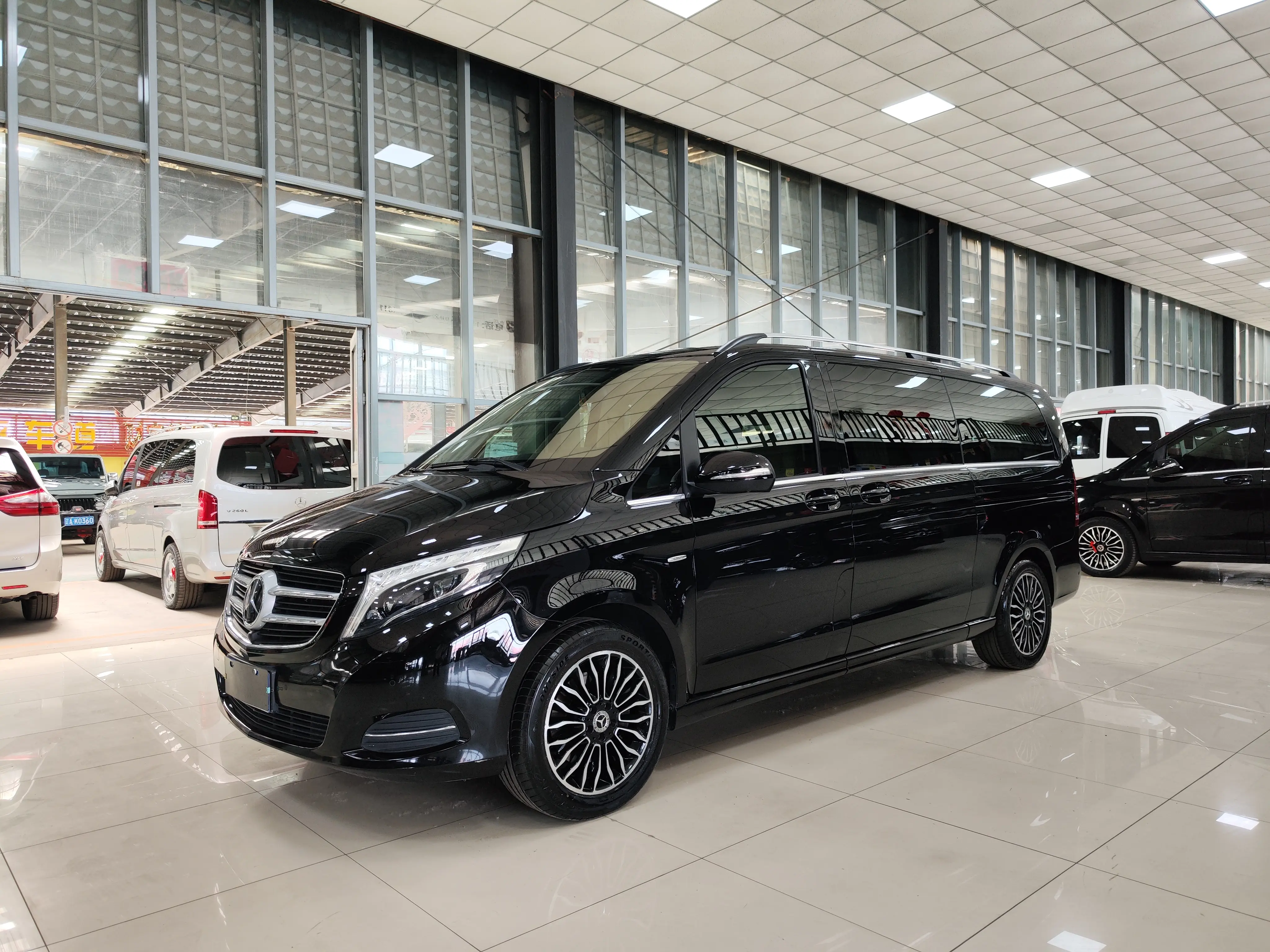 Mercedes-Benz Mercedes Benz V Class