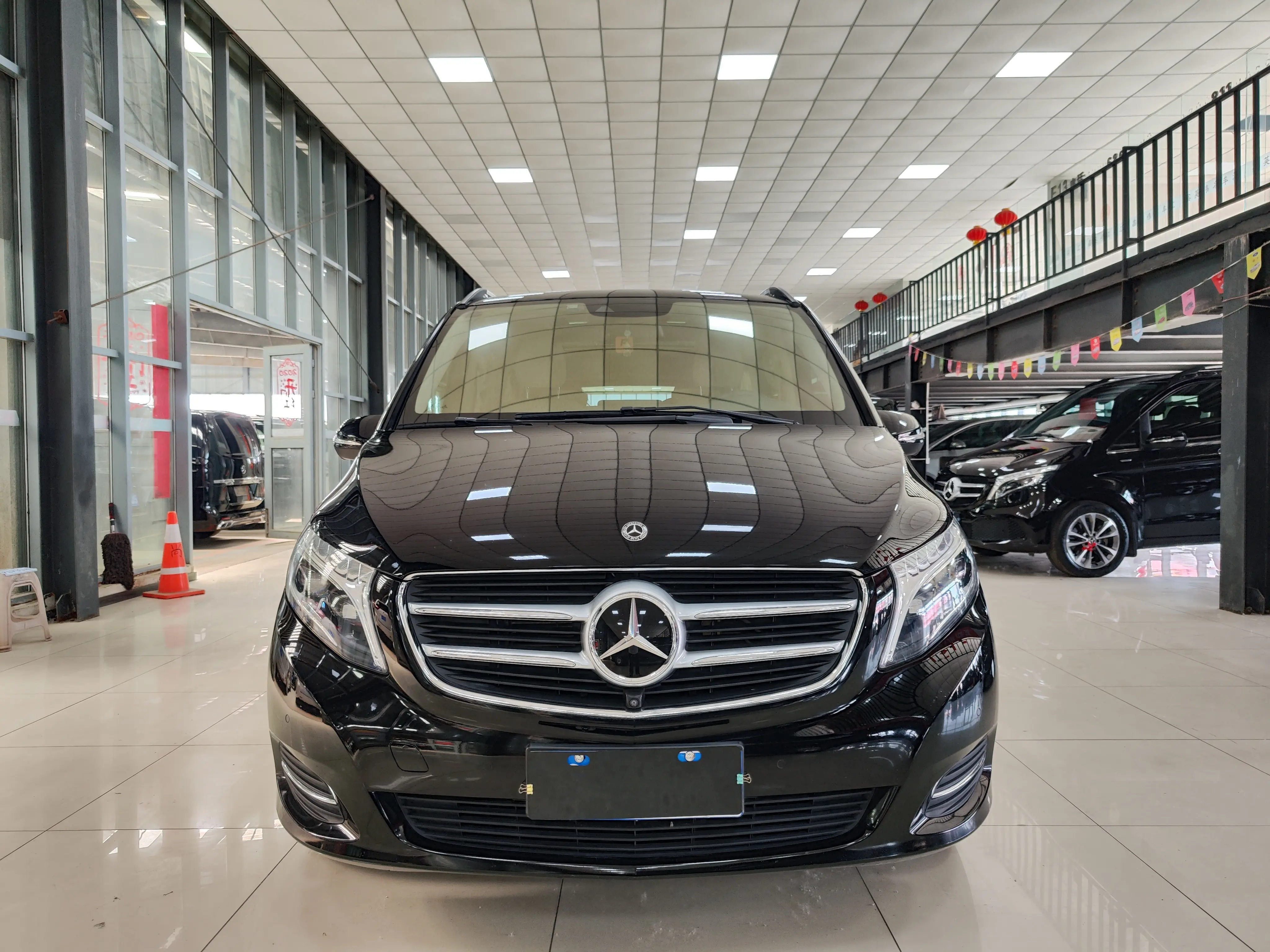 Mercedes-Benz Mercedes Benz V Class