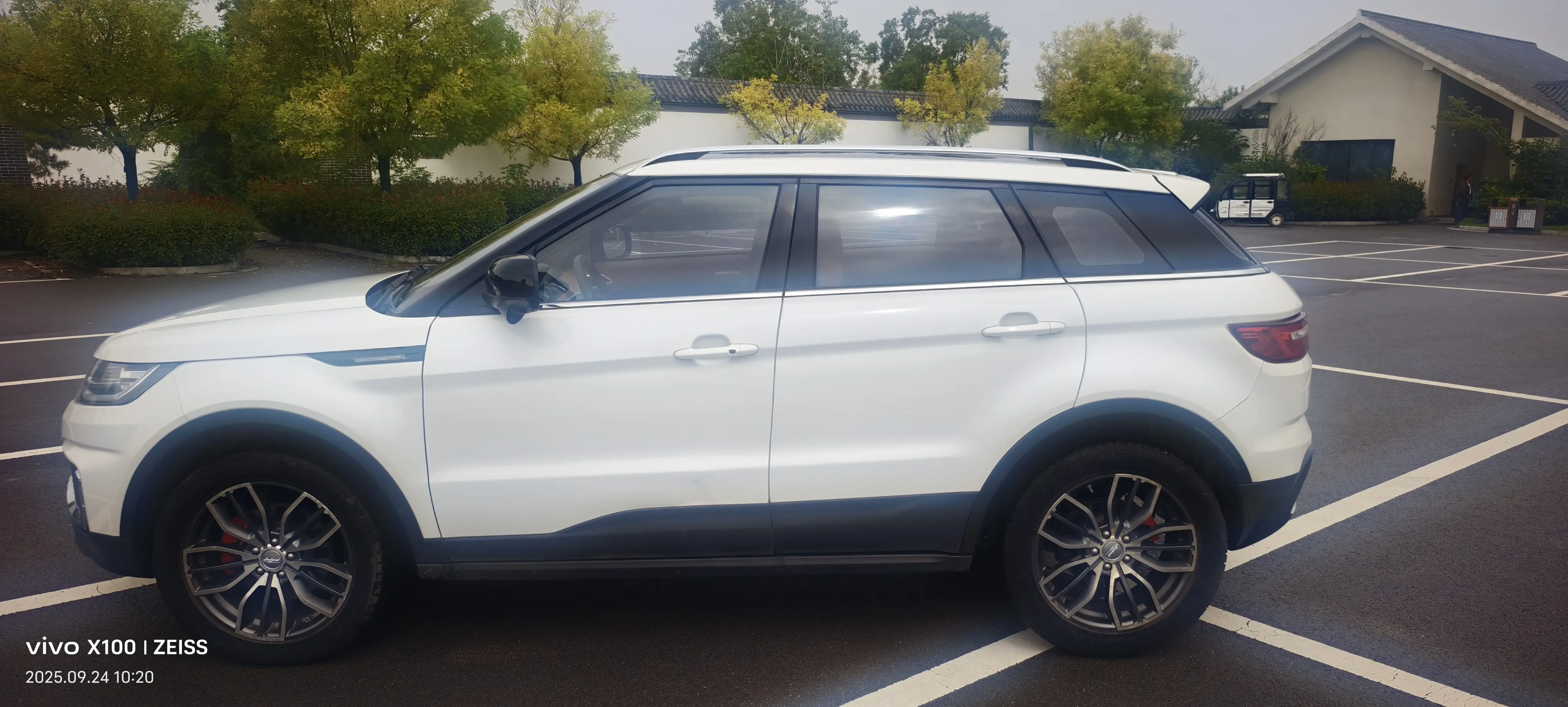 Lu Feng Landwind X7