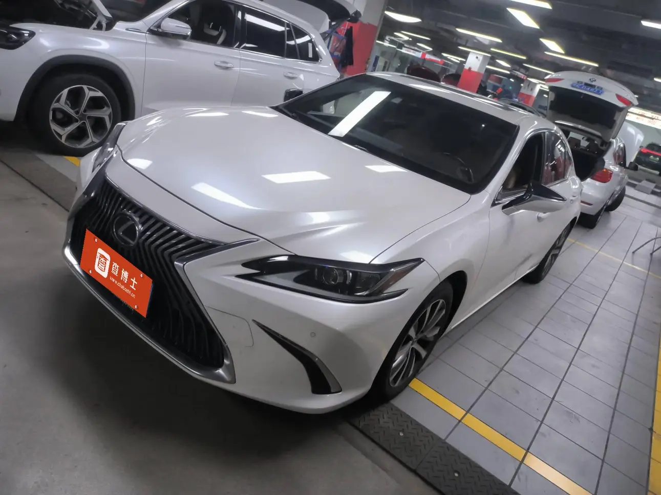 Lexus ES