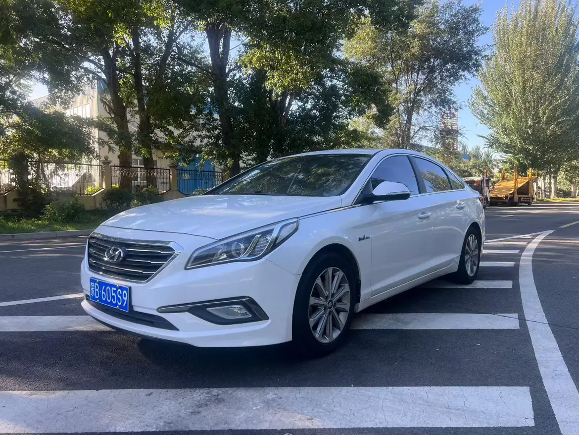 Hyundai Sonata nine