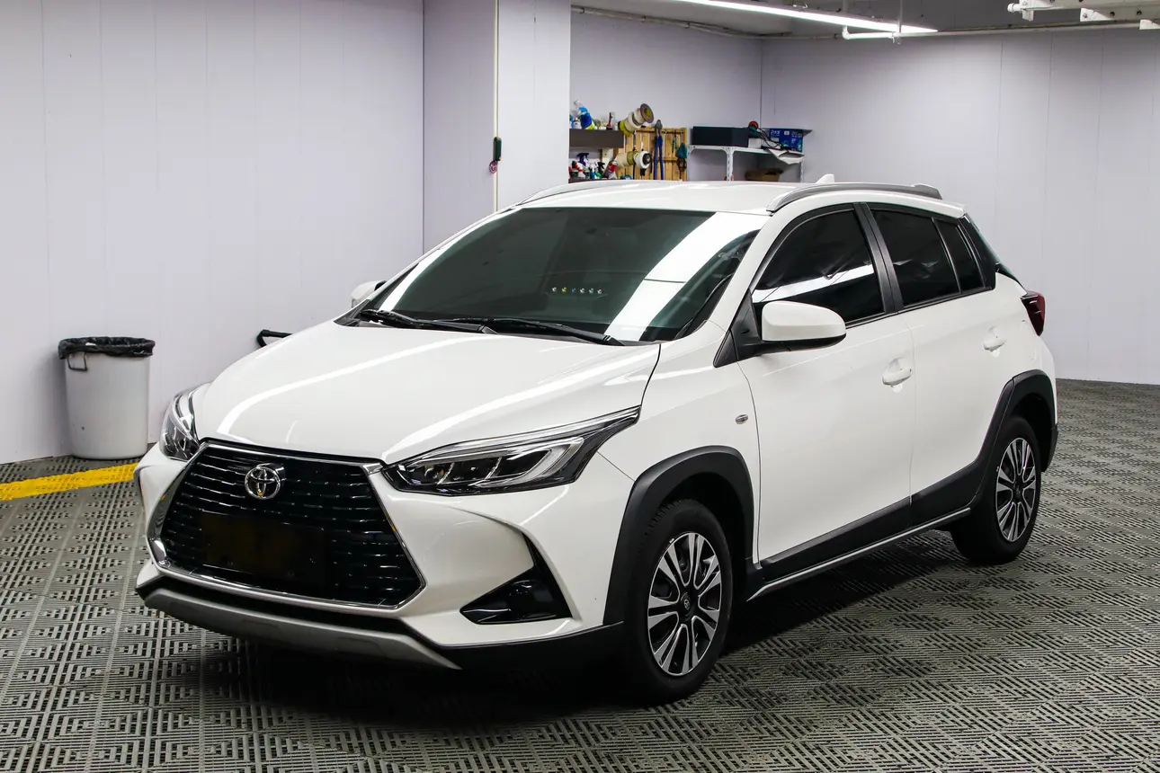 Toyota YARiS L to dazzle