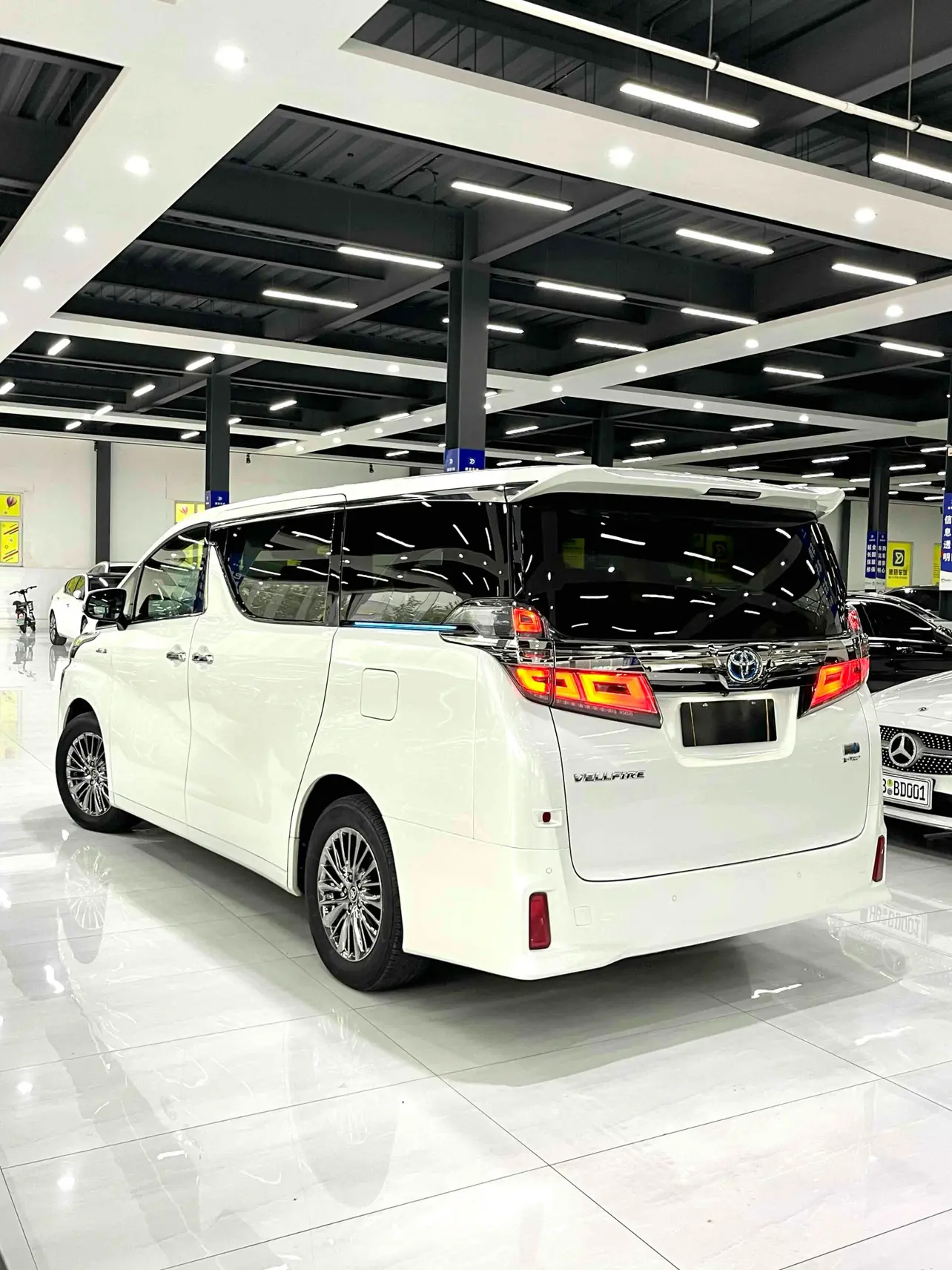 Toyota Crown Wellfire