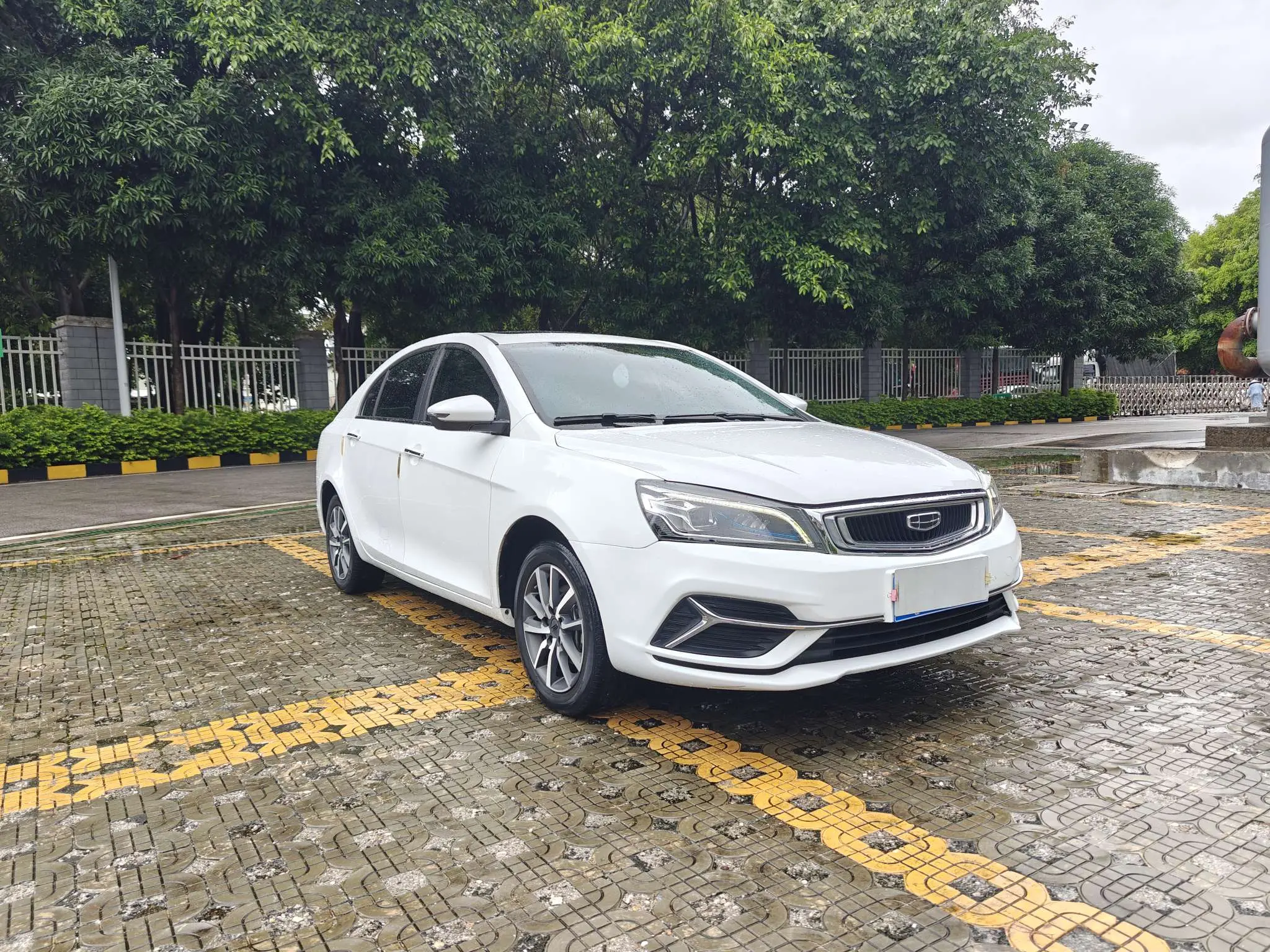 Geely Emgrand