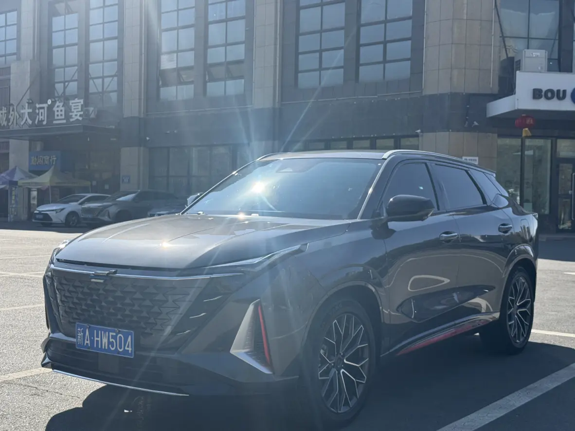 Oshan Changan Auchan Z6