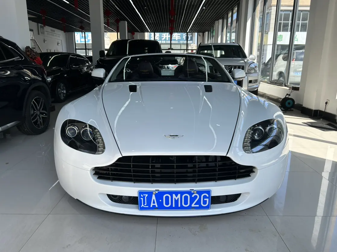 Aston Martin Vantage