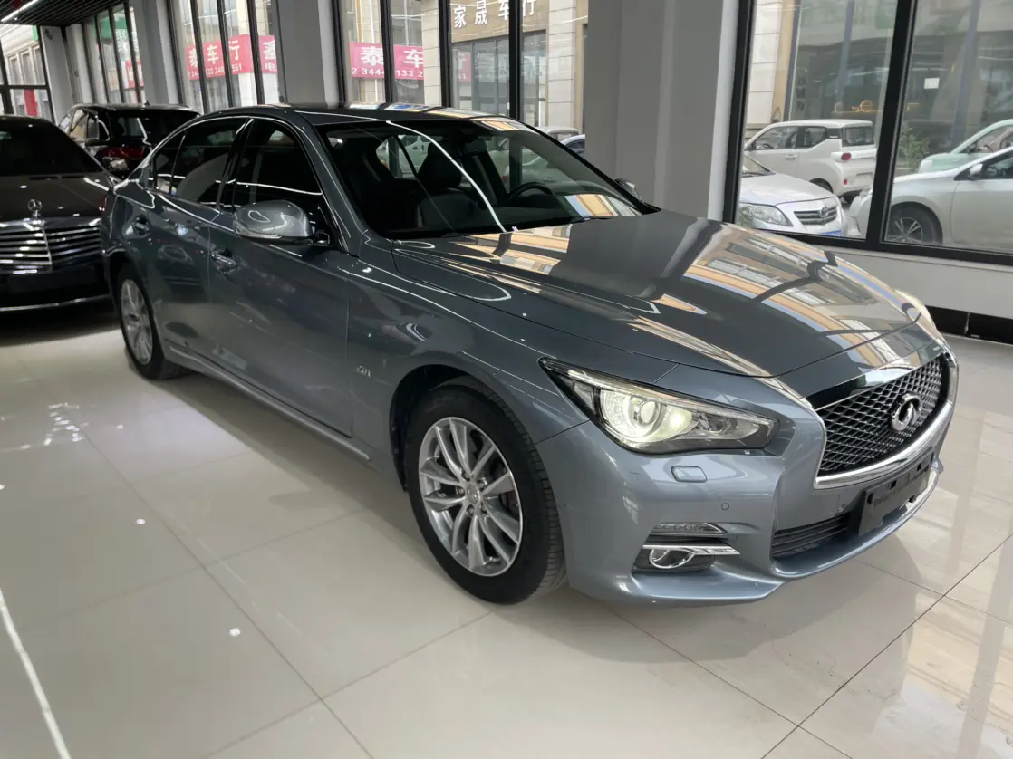 Infiniti Q50L