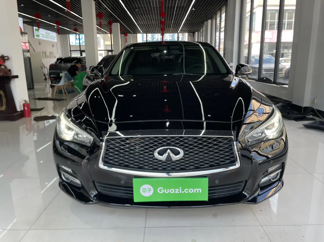 Infiniti Q50L